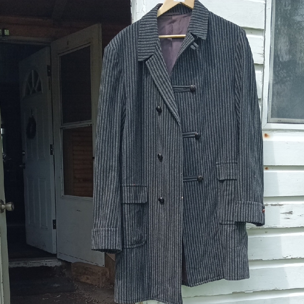 Men's Size 40 Striped Trench Coat